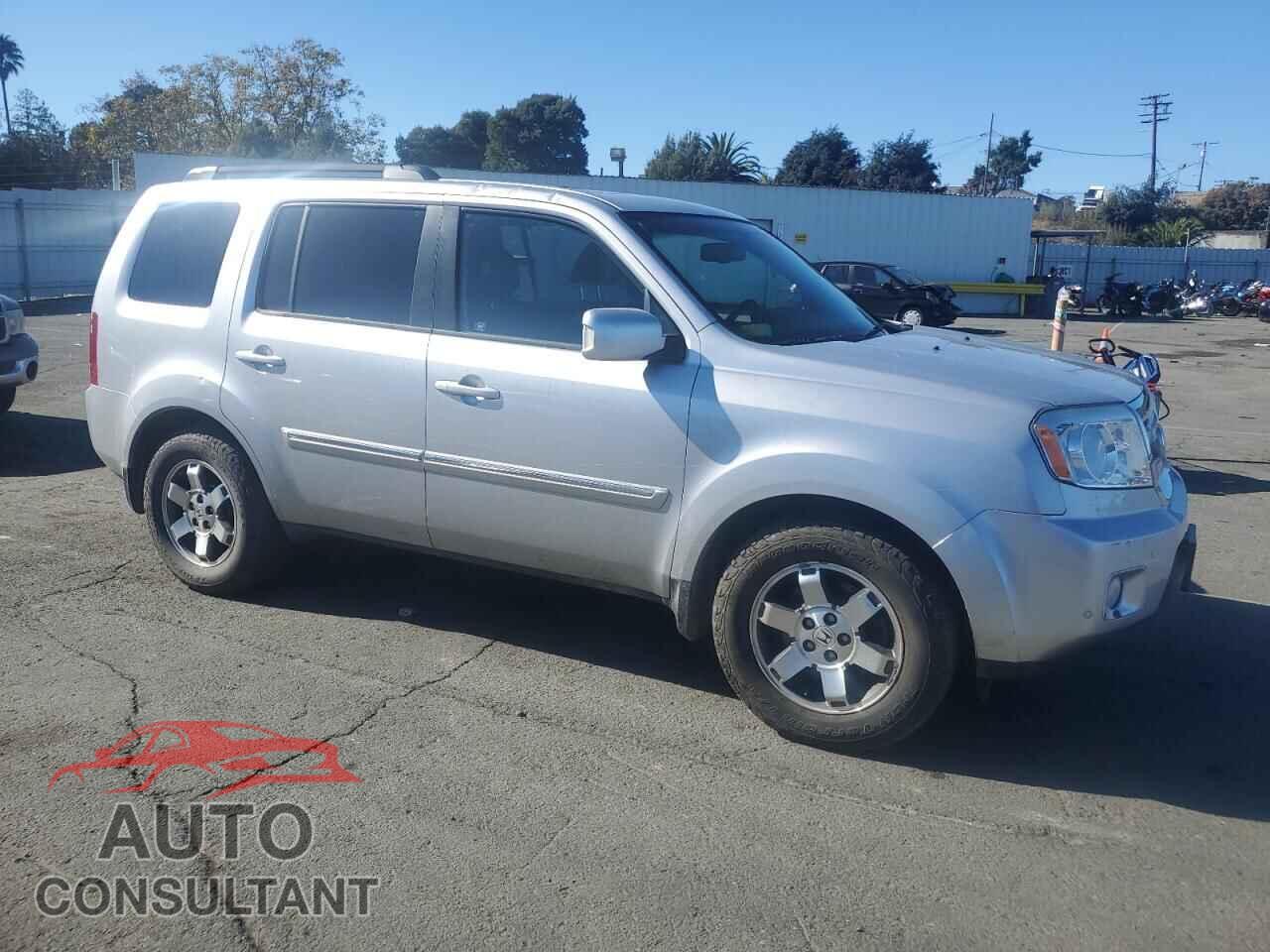 HONDA PILOT 2011 - 5FNYF4H9XBB107217