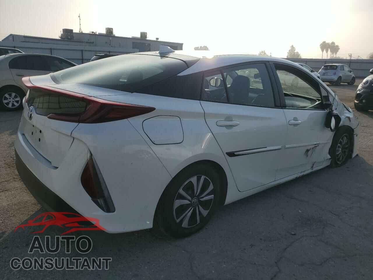 TOYOTA PRIUS 2017 - JTDKARFP7H3043811