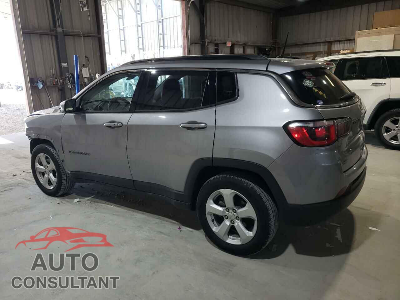 JEEP COMPASS 2018 - 3C4NJCBB4JT318890