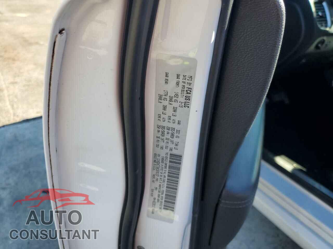 DODGE DURANGO 2019 - 1C4SDHCT3KC676137