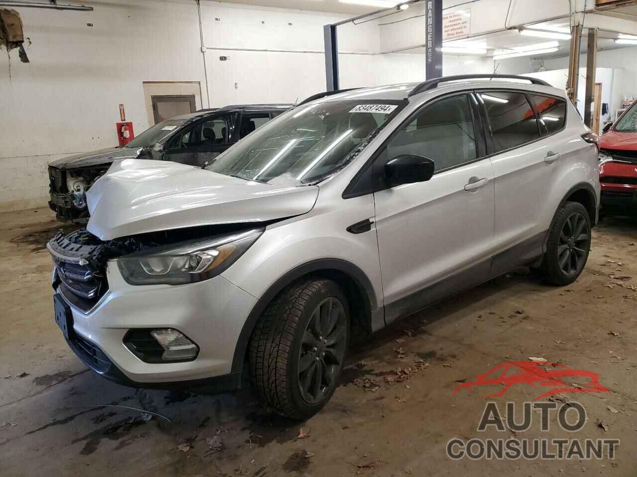 FORD ESCAPE 2017 - 1FMCU9GDXHUB57954