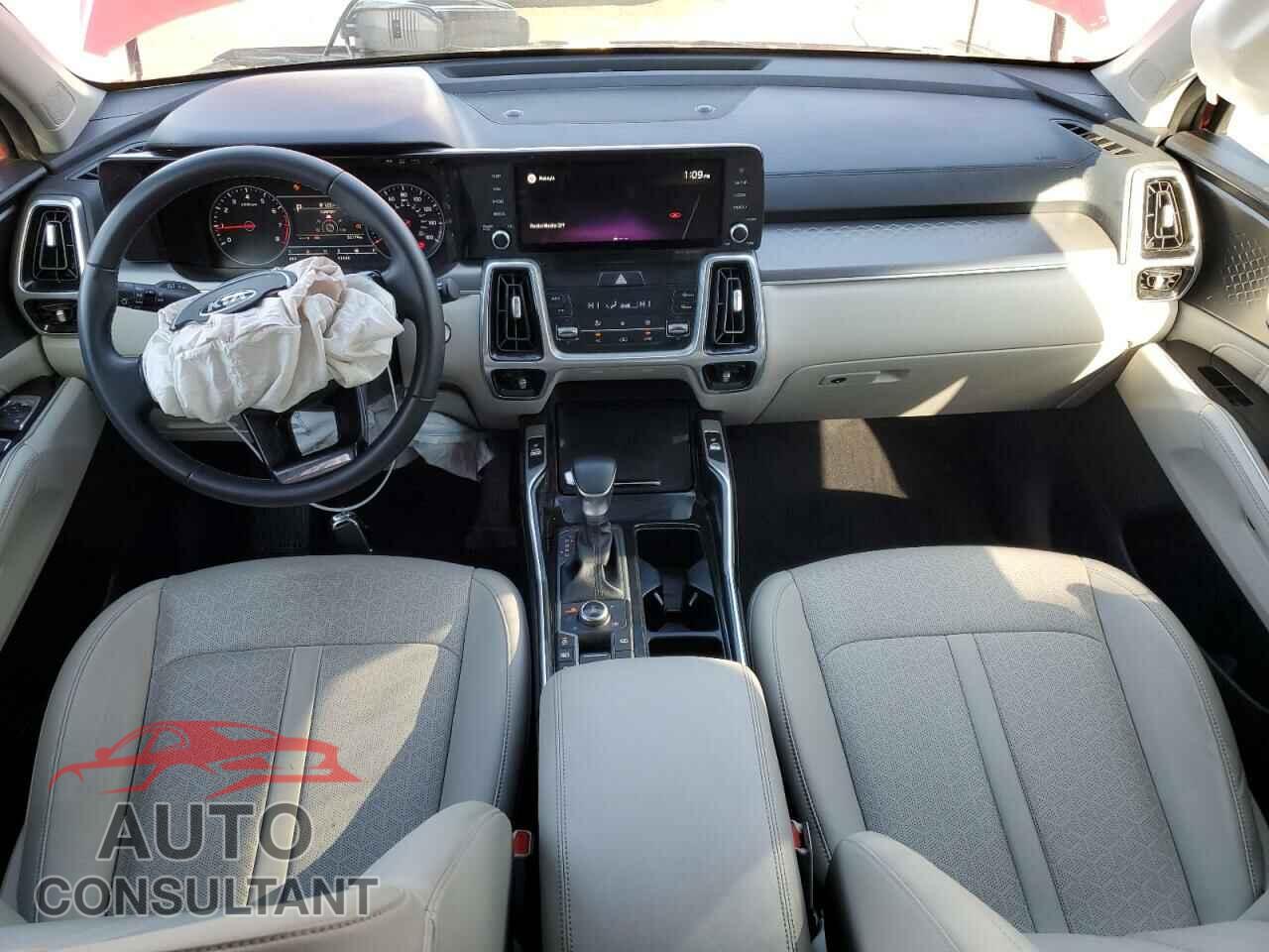 KIA SORENTO 2021 - 5XYRKDLF1MG069675