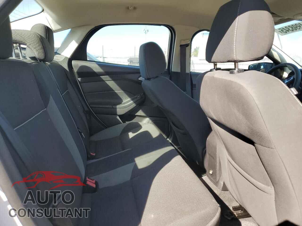 FORD FOCUS 2013 - 1FADP3F27DL233312