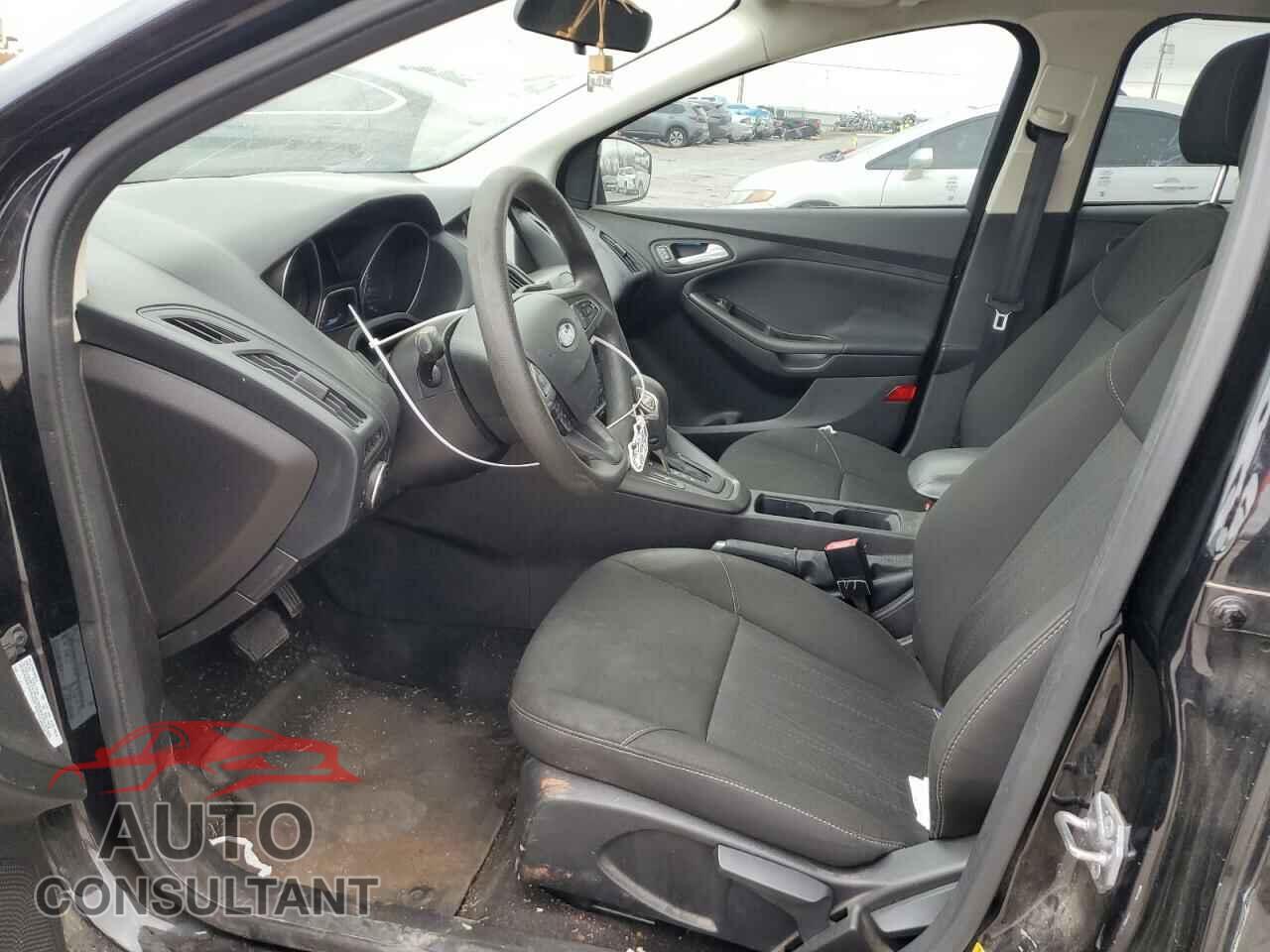FORD FOCUS 2017 - 1FADP3H25HL244800