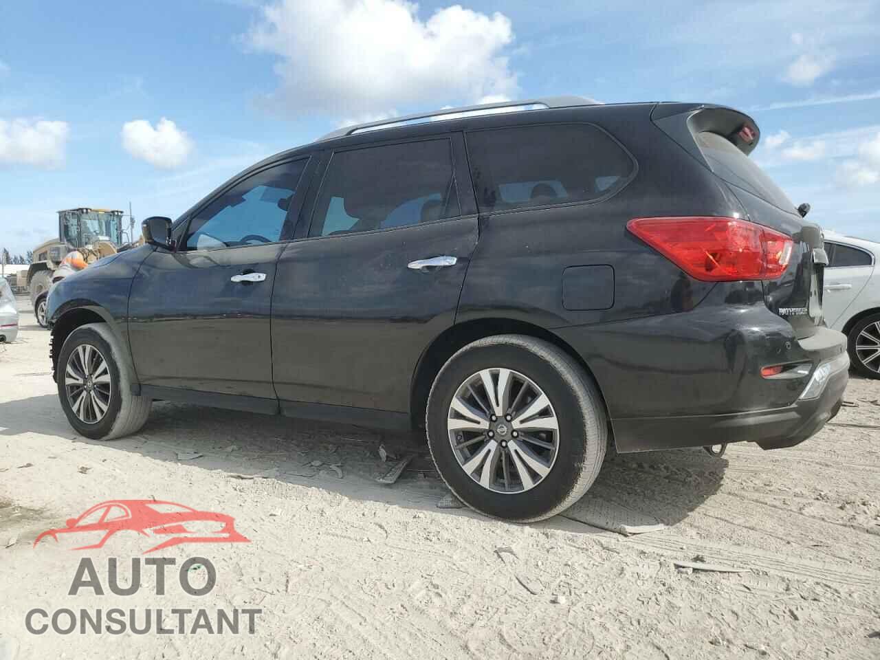 NISSAN PATHFINDER 2017 - 5N1DR2MN5HC615545