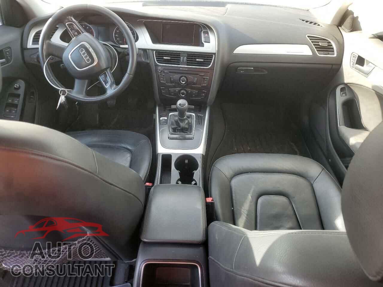 AUDI A4 2011 - WAUDFAFL6BN001972