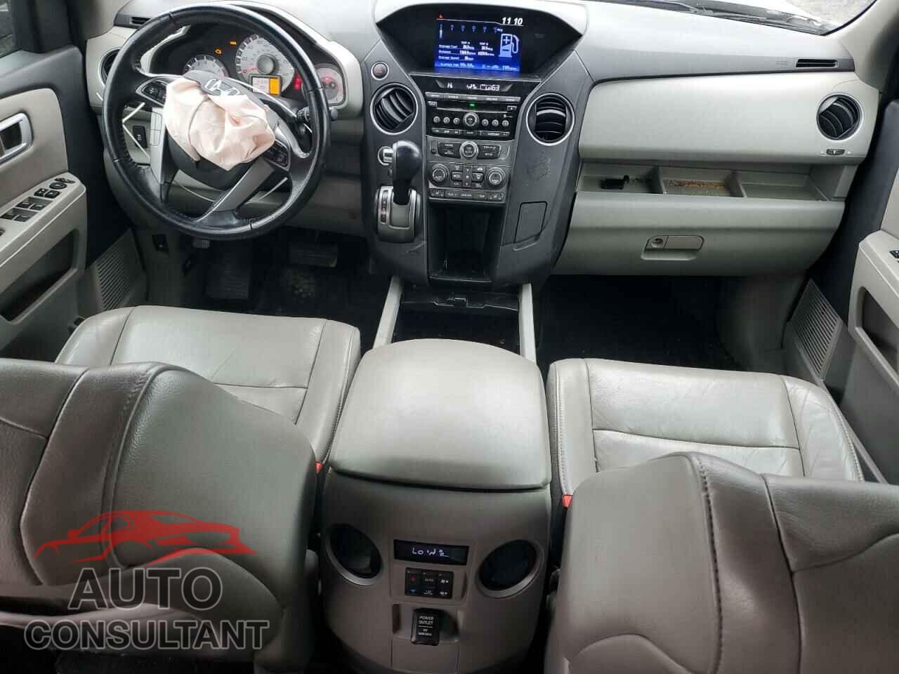 HONDA PILOT 2014 - 5FNYF4H52EB008893