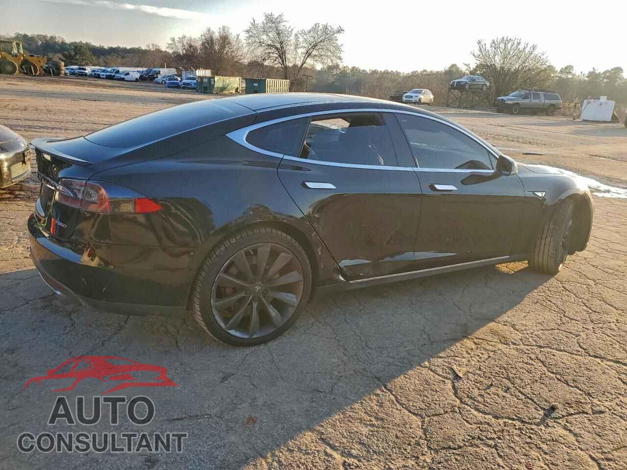 TESLA MODEL S 2014 - 5YJSA1H28EFP64169