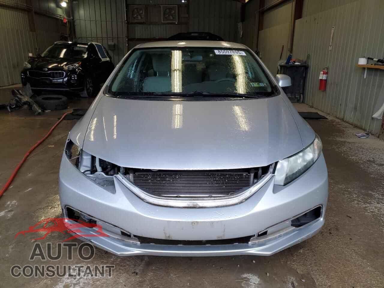 HONDA CIVIC 2013 - 19XFB2E56DE067817
