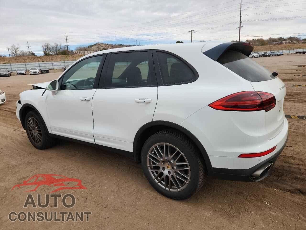 PORSCHE CAYENNE 2016 - WP1AA2A23GKA13139
