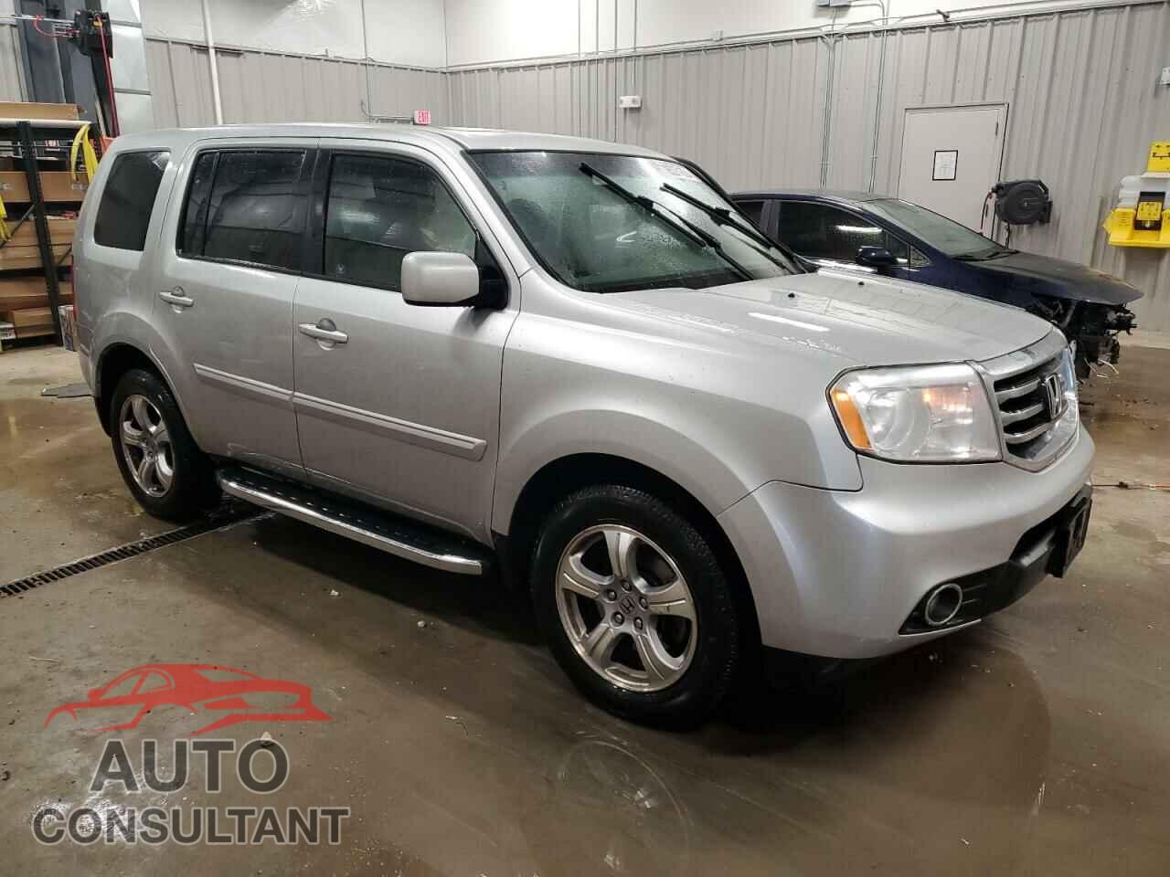 HONDA PILOT 2012 - 5FNYF4H50CB086814