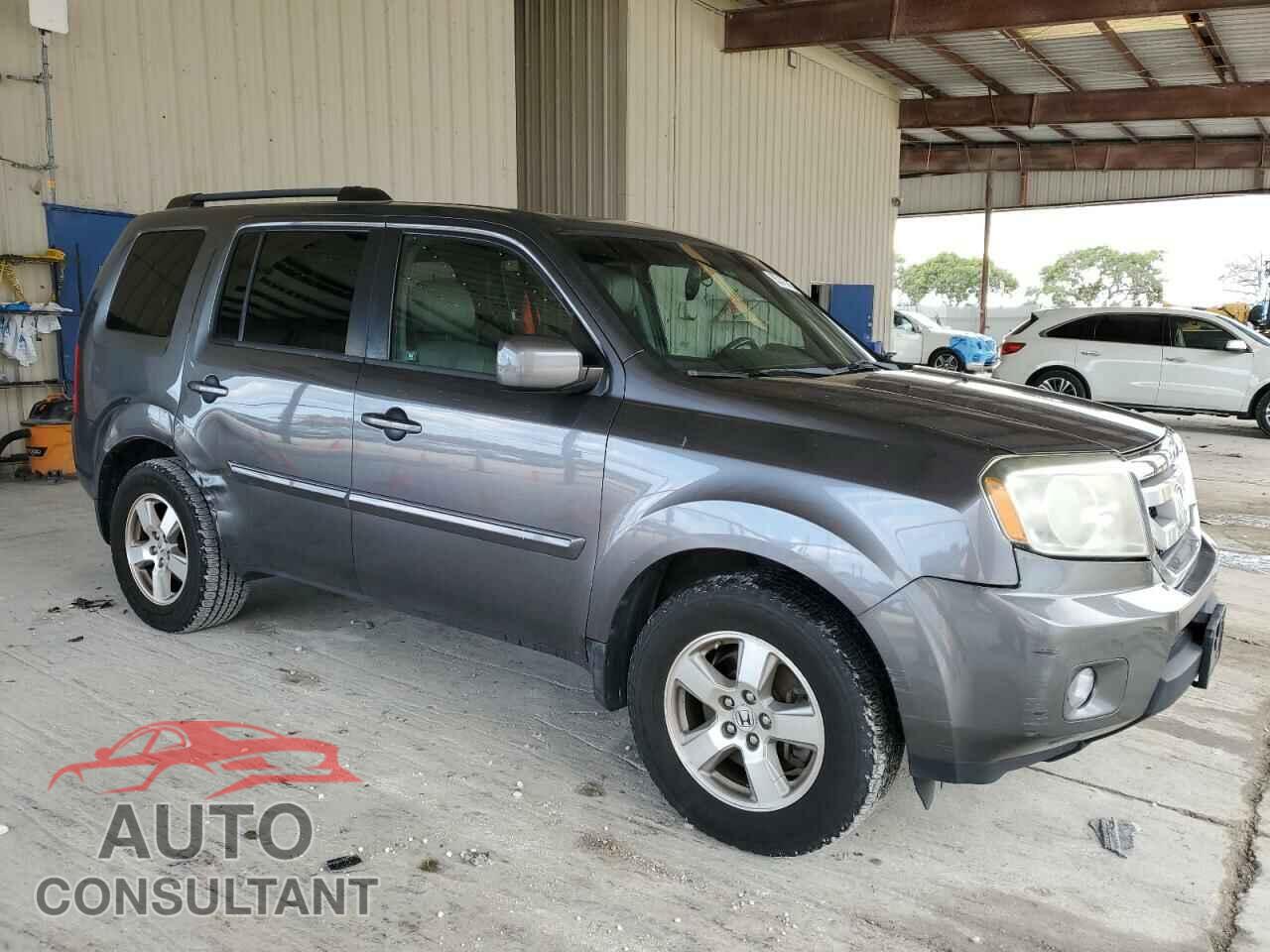 HONDA PILOT 2011 - 5FNYF4H63BB056357