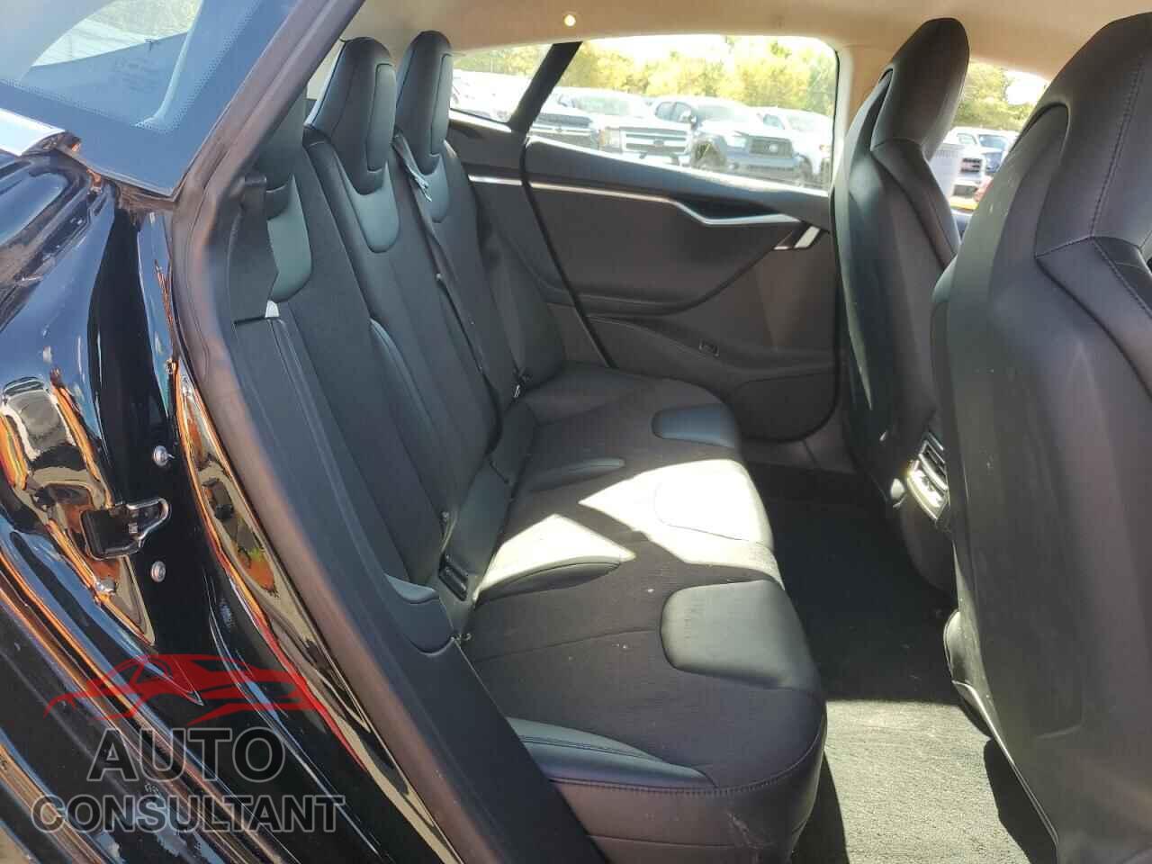 TESLA MODEL S 2015 - 5YJSA1S2XFF096790