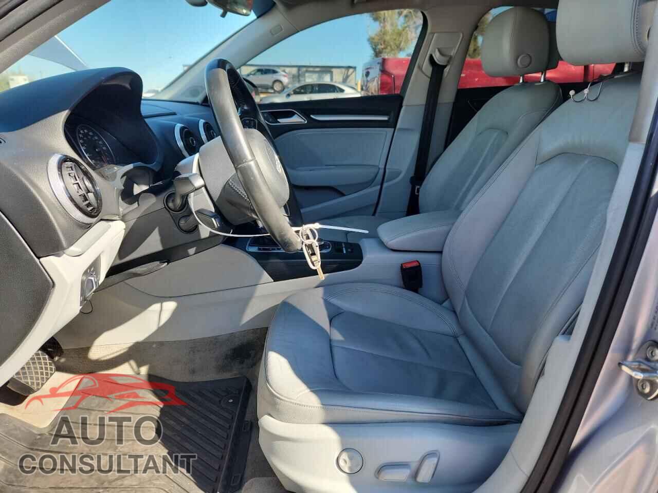 AUDI A3 2016 - WAUA7GFF2G1028498