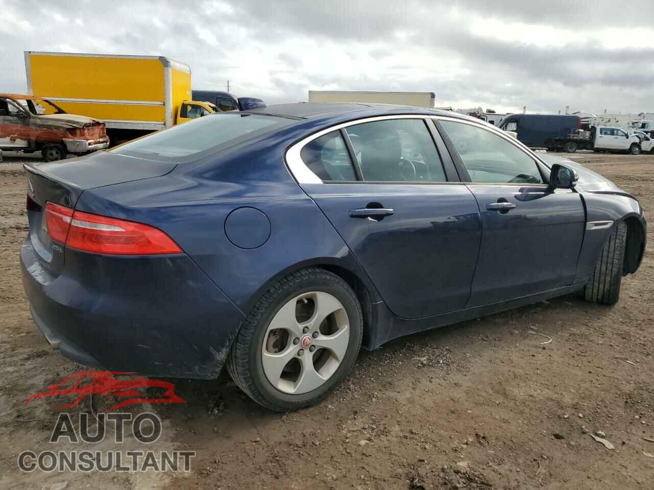 JAGUAR XE 2017 - SAJAR4BG8HA965451