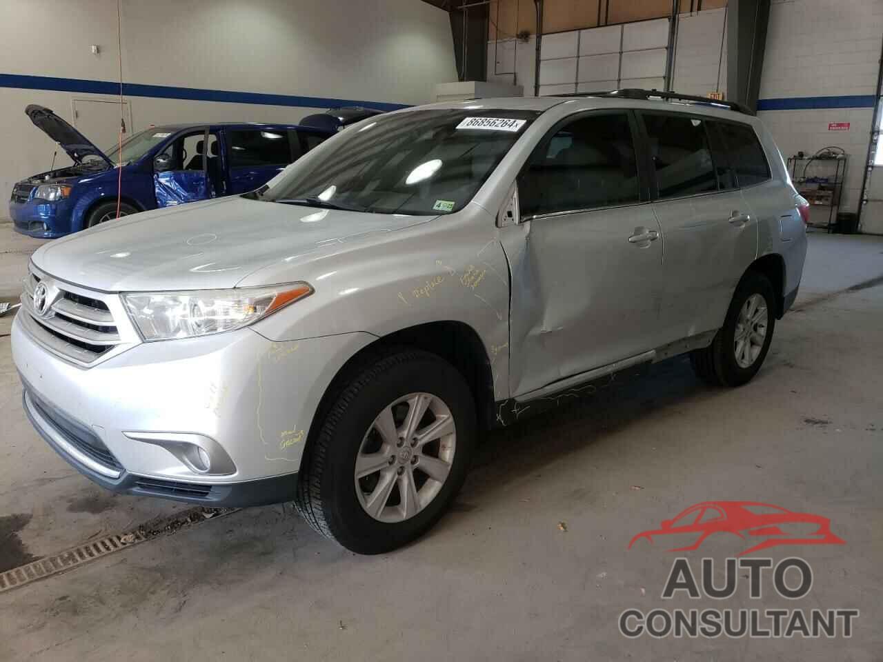 TOYOTA HIGHLANDER 2013 - 5TDBK3EH8DS243304