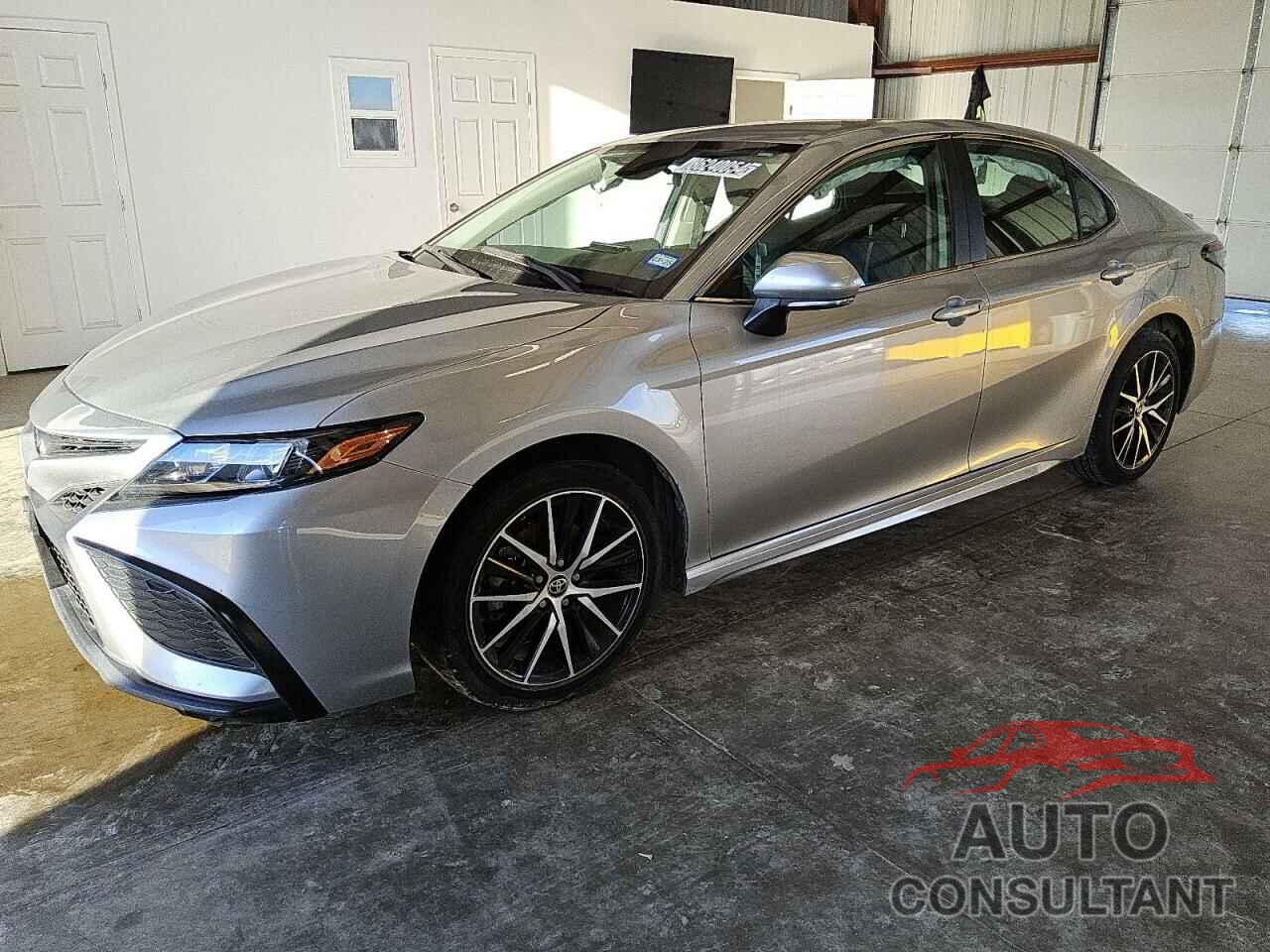 TOYOTA CAMRY 2024 - 4T1G11AK5RU216607