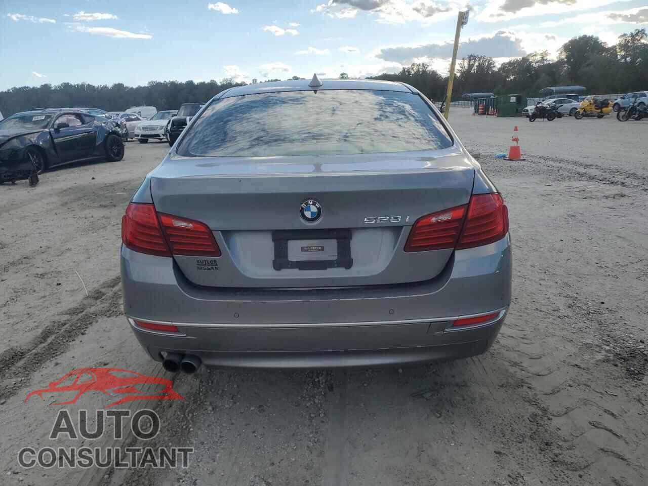 BMW 5 SERIES 2014 - WBA5A5C55ED503818