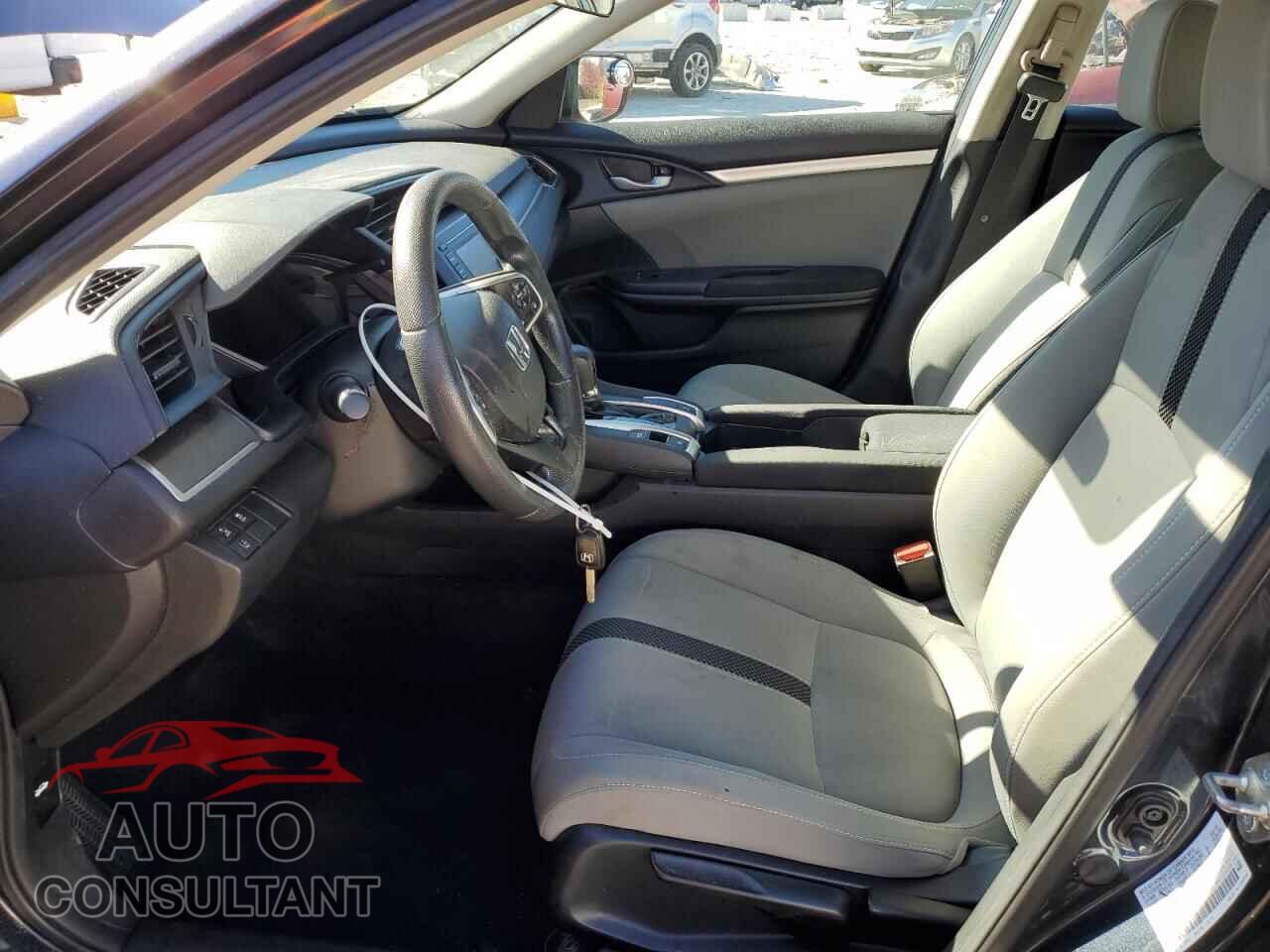 HONDA CIVIC 2019 - 2HGFC2F64KH593192