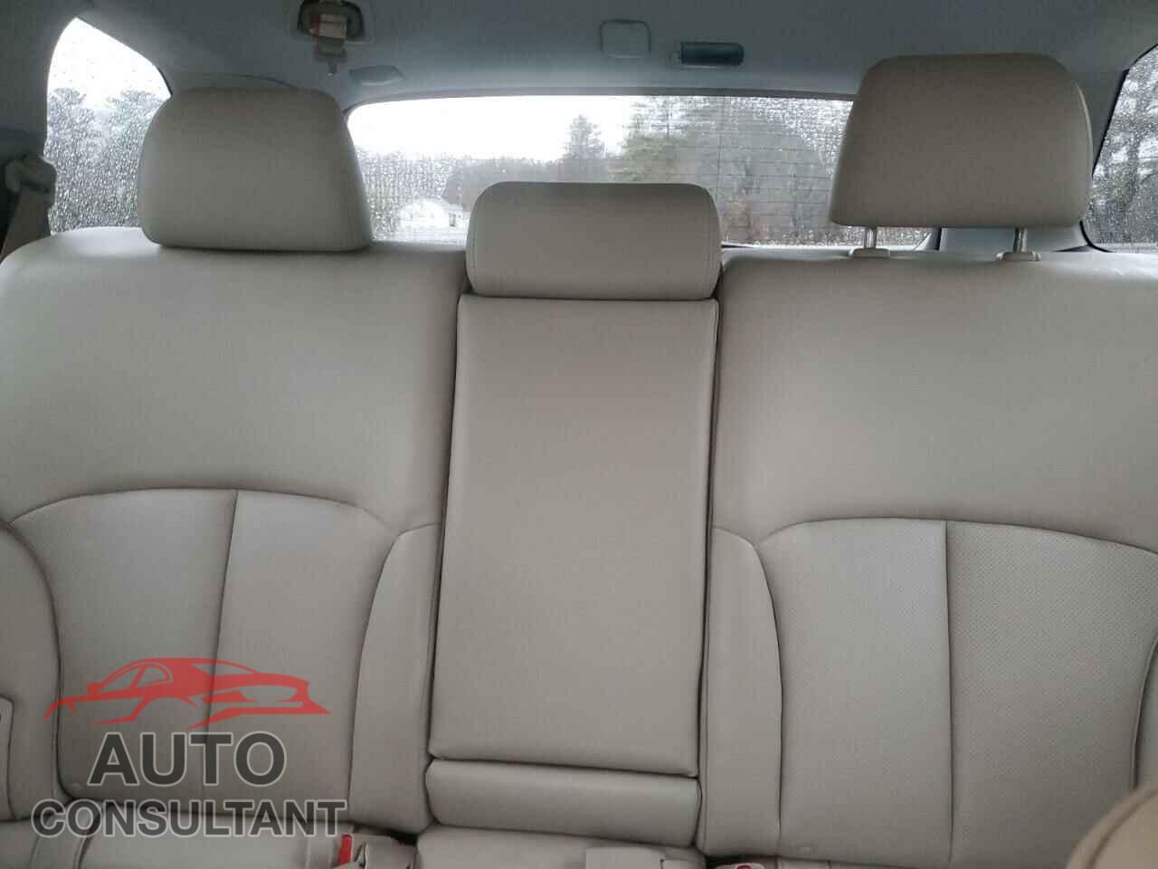 SUBARU LEGACY 2010 - 4S4BRBLC2A3348975