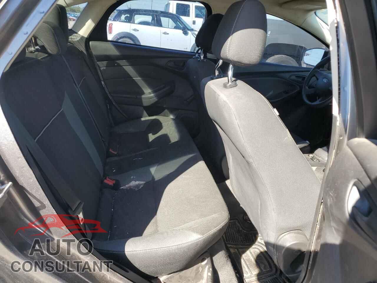 FORD FOCUS 2014 - 1FADP3E26EL451373