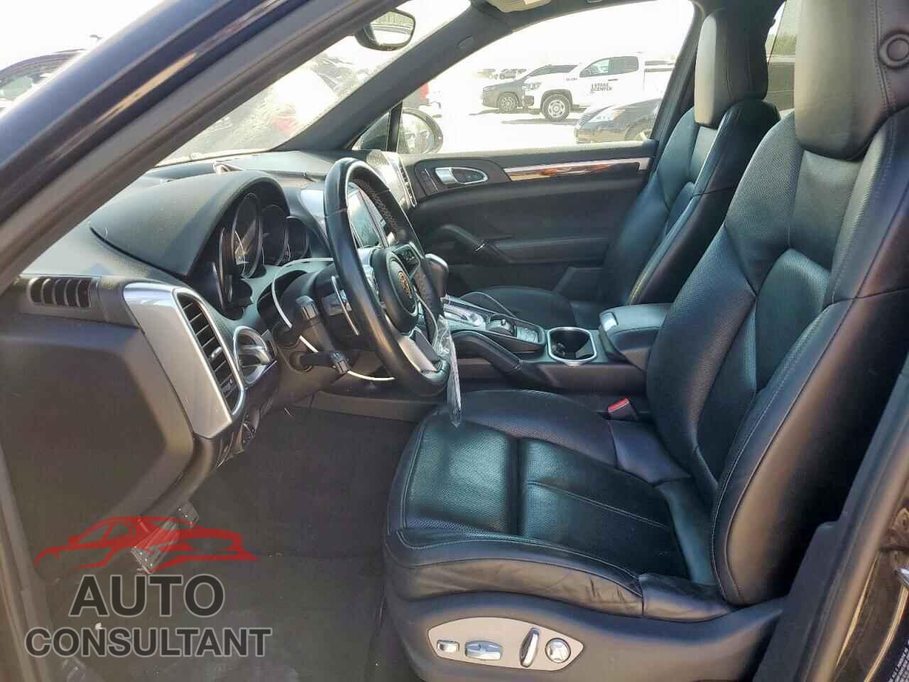 PORSCHE CAYENNE 2017 - WP1AB2A21HLA50148