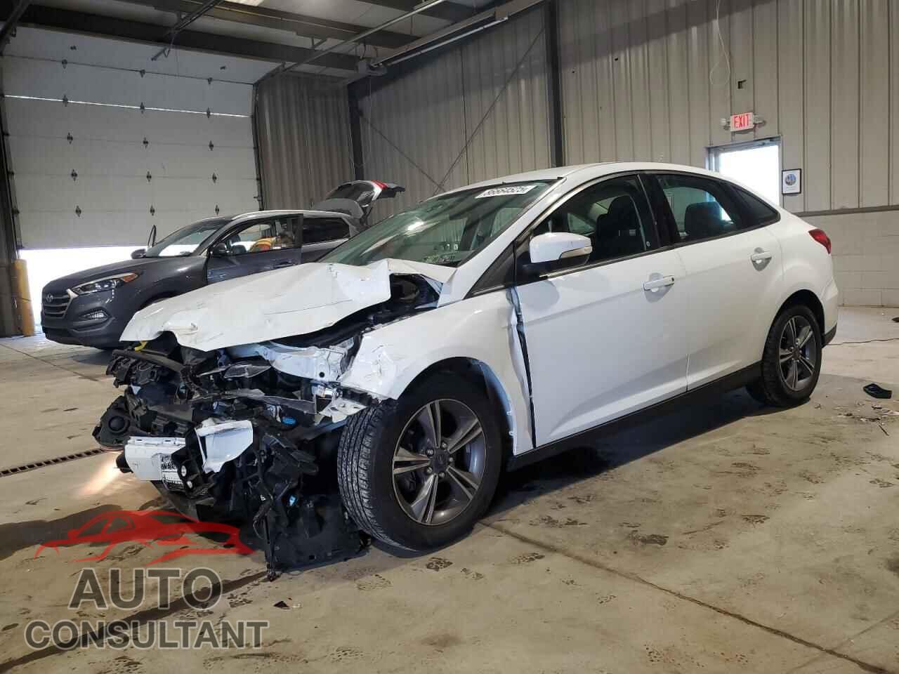 FORD FOCUS 2018 - 1FADP3FE1JL209903