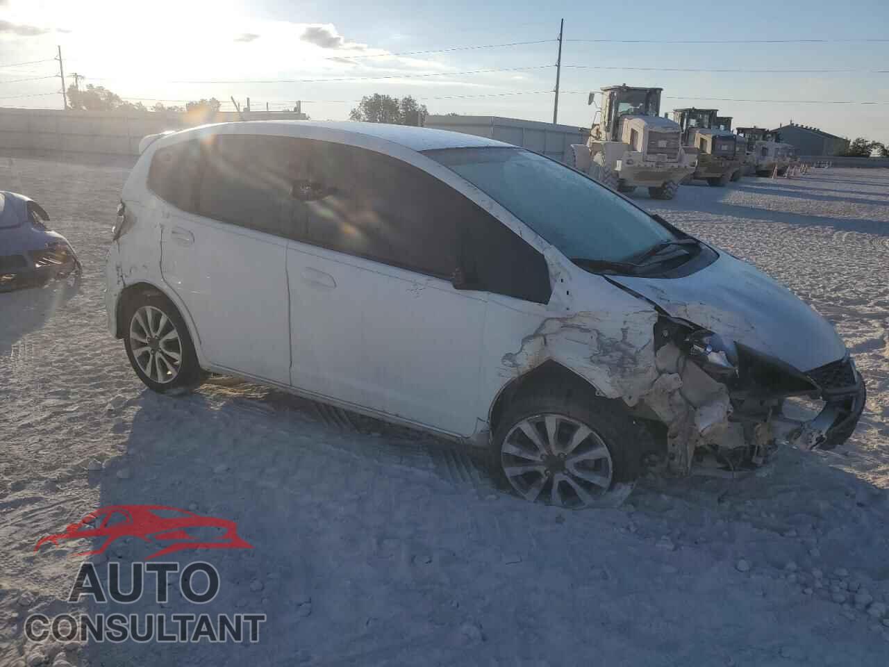 HONDA FIT 2013 - JHMGE8H58DC040148