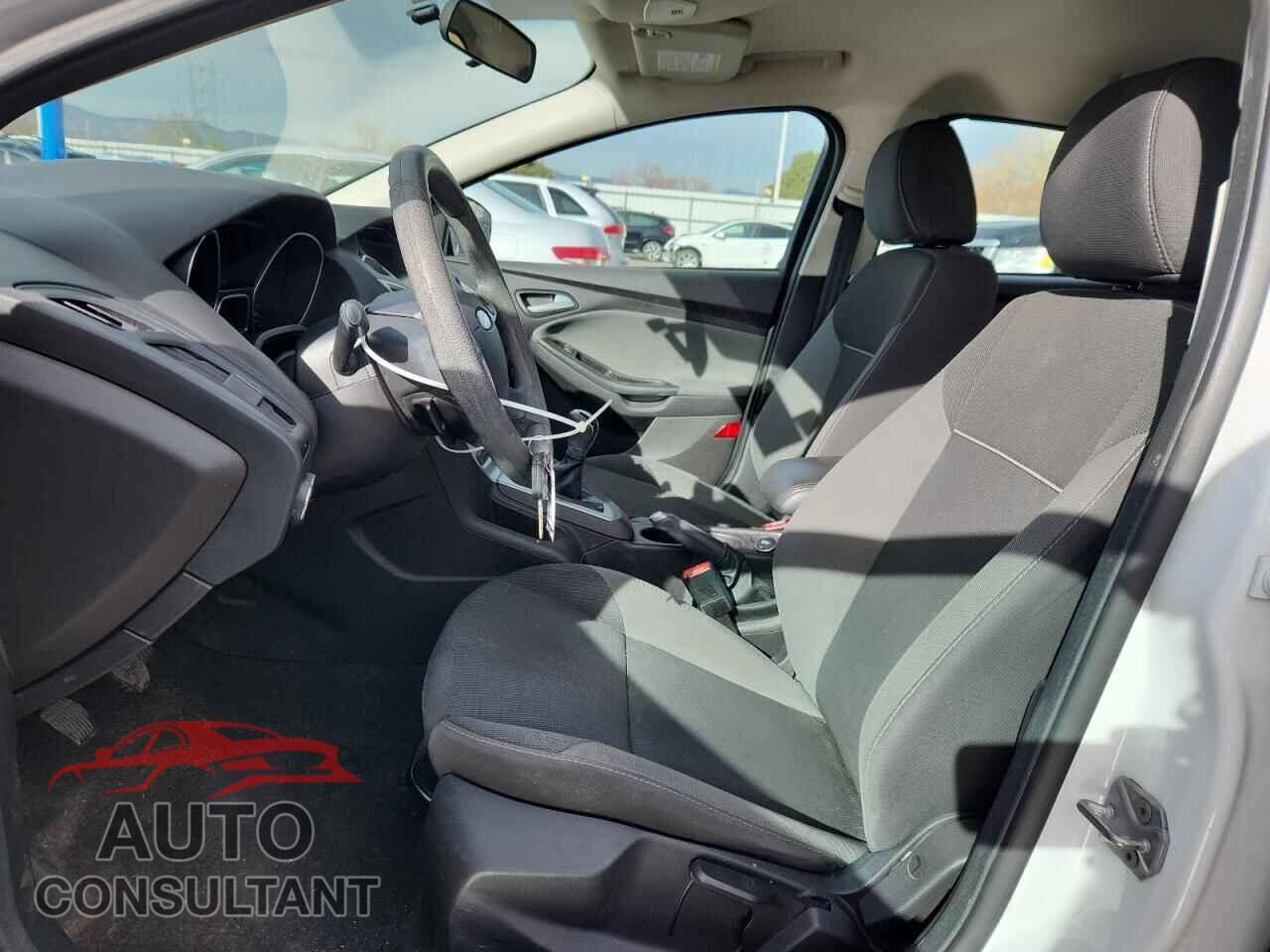 FORD FOCUS 2014 - 1FADP3F21EL143994
