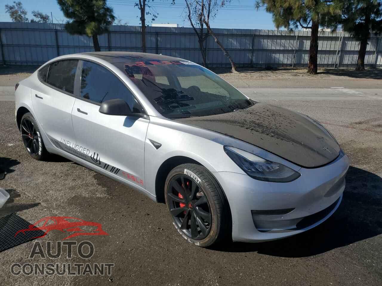 TESLA MODEL 3 2018 - 5YJ3E1EA3JF077289