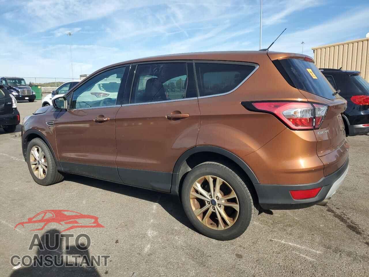 FORD ESCAPE 2017 - 1FMCU0GD5HUB65536