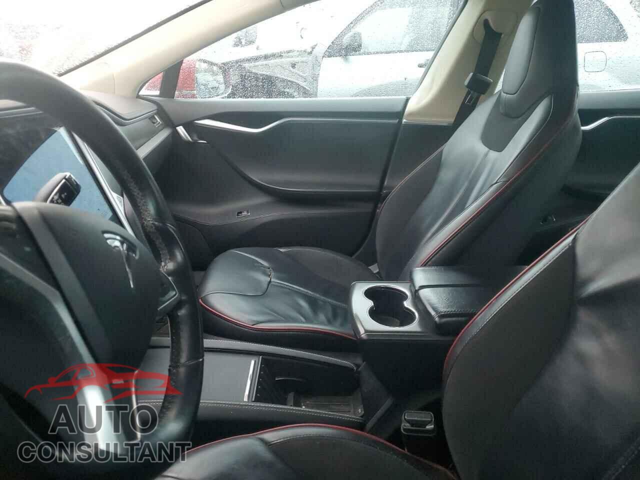 TESLA MODEL S 2013 - 5YJSA1DPXDFP13921