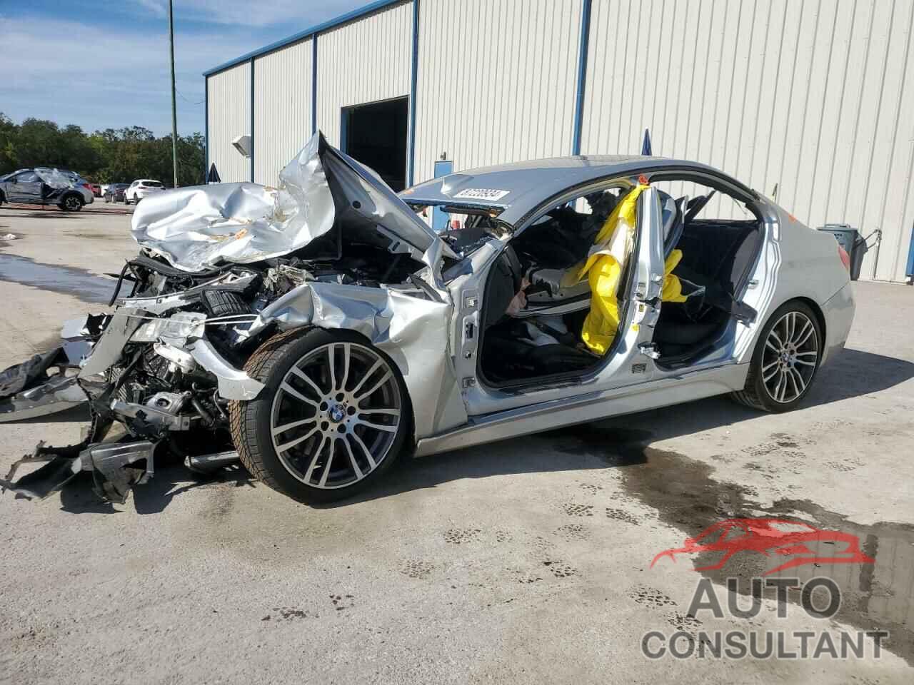 BMW 3 SERIES 2013 - WBA3A9G56DNP37354