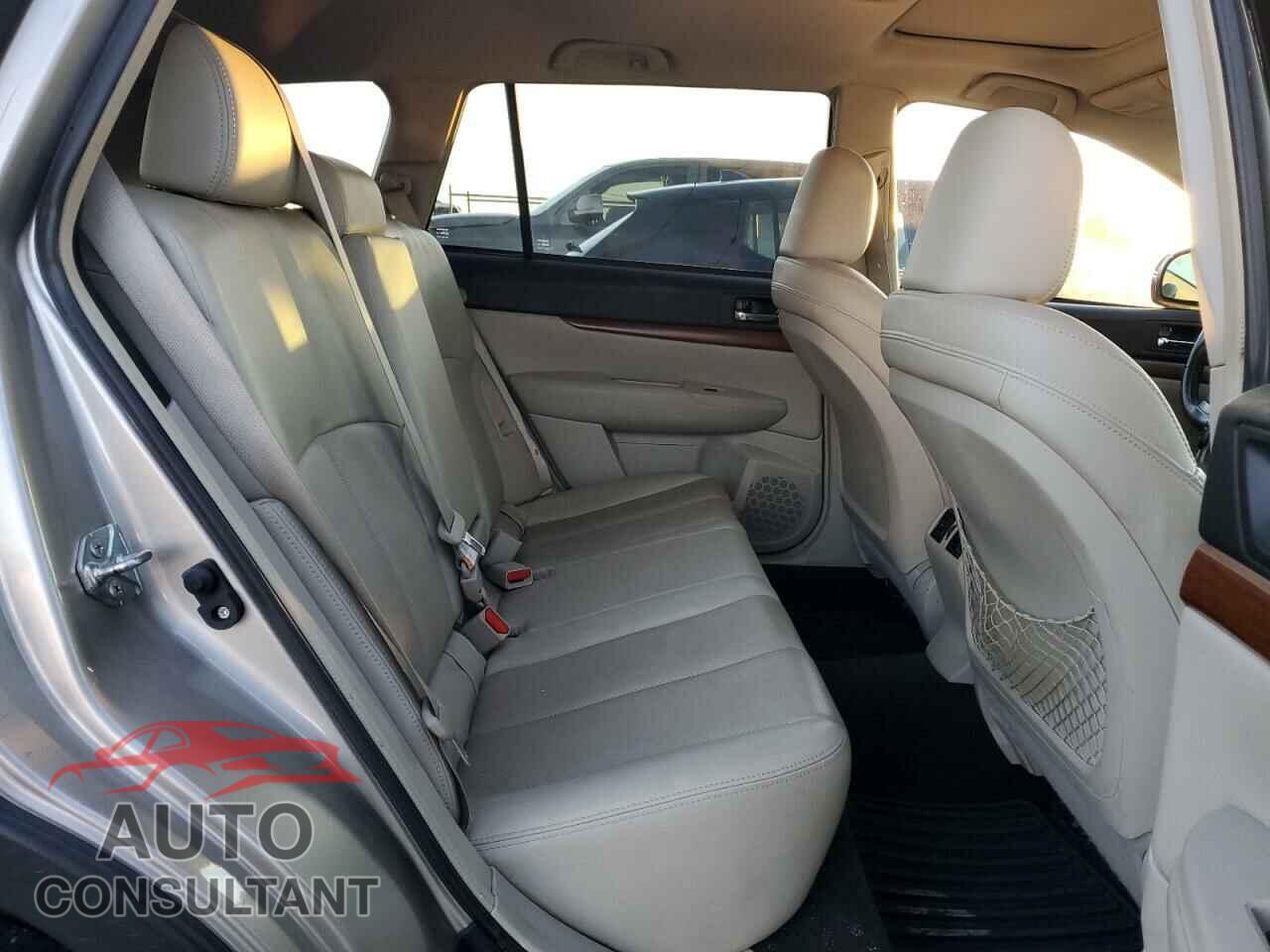 SUBARU OUTBACK 2014 - 4S4BRBLC8E3260860