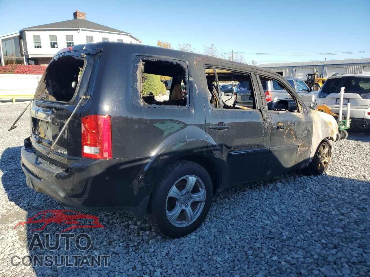 HONDA PILOT 2015 - 5FNYF4H51FB026772