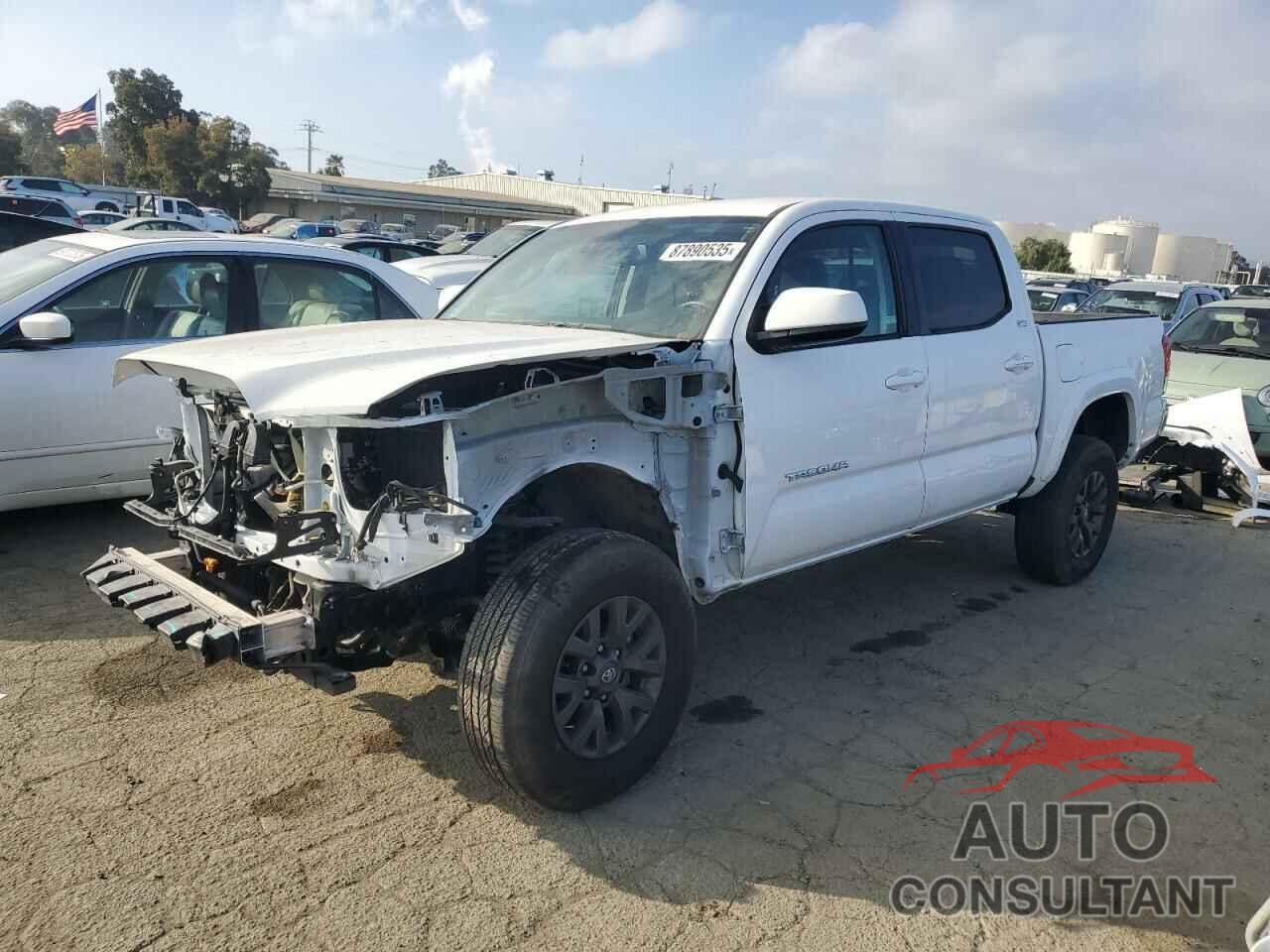 TOYOTA TACOMA 2022 - 3TMAZ5CN1NM191818
