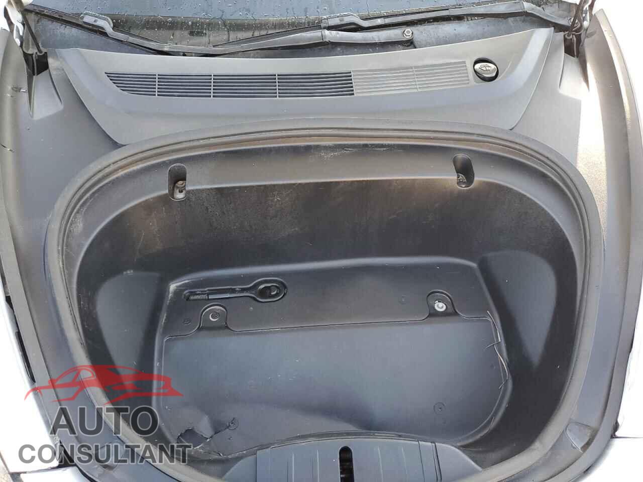TESLA MODEL 3 2020 - 5YJ3E1EA2LF599009