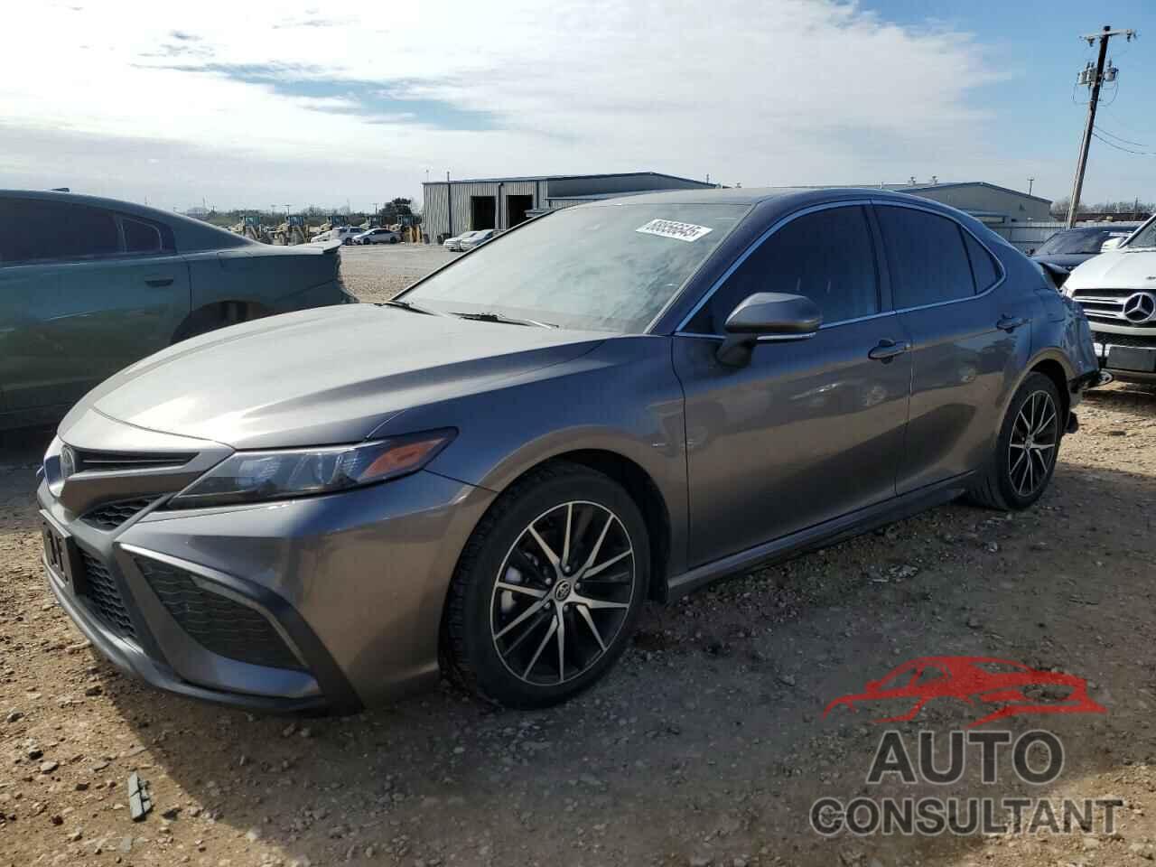 TOYOTA CAMRY 2022 - 4T1G11AK4NU631718
