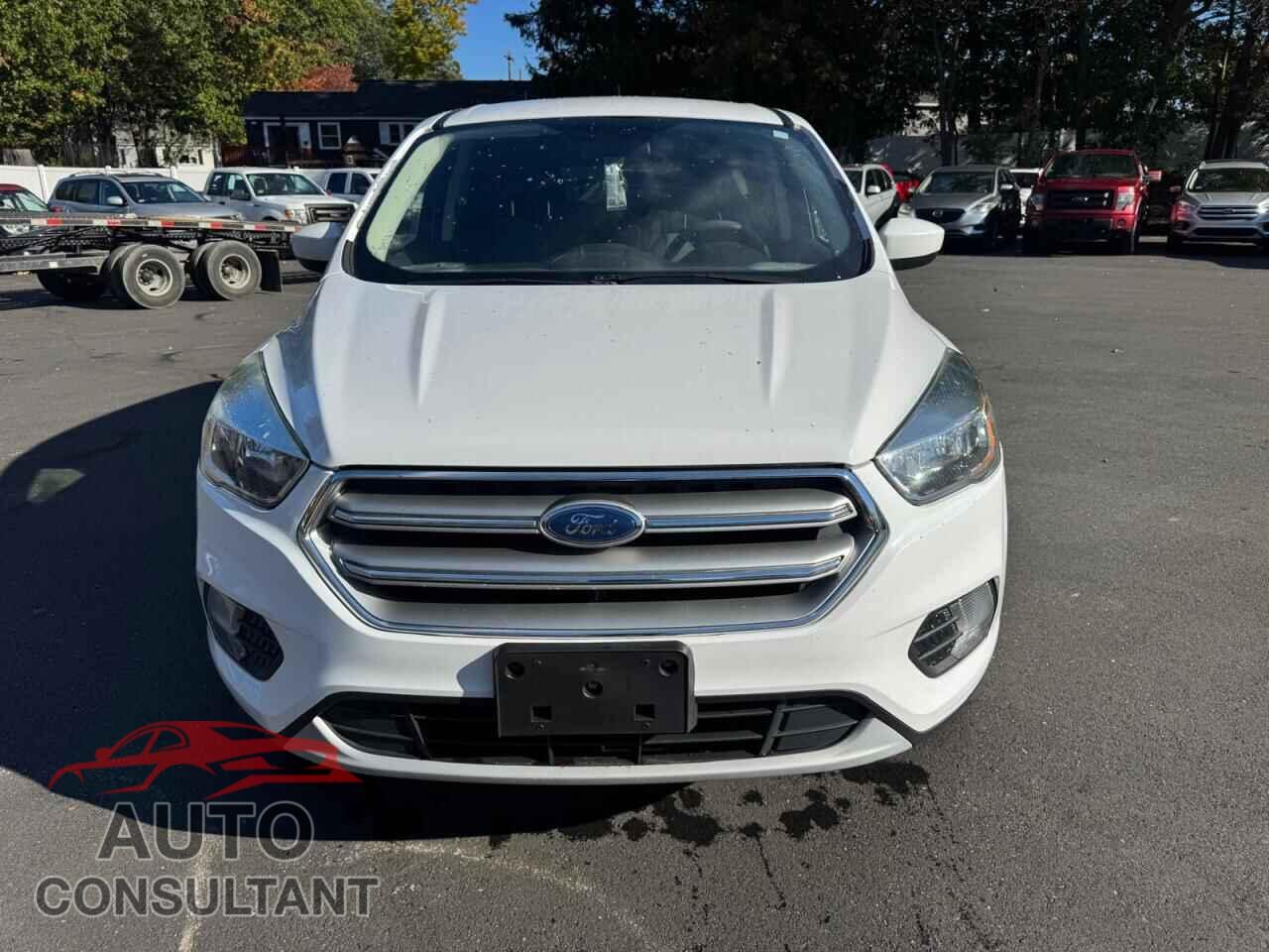 FORD ESCAPE 2017 - 1FMCU9GD5HUB55836