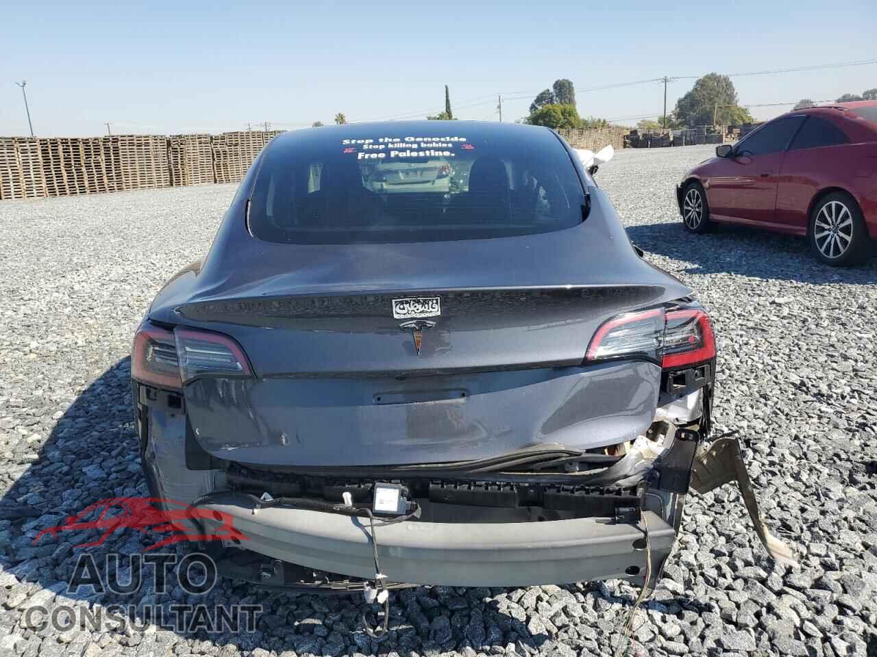 TESLA MODEL 3 2023 - 5YJ3E1EAXPF646759