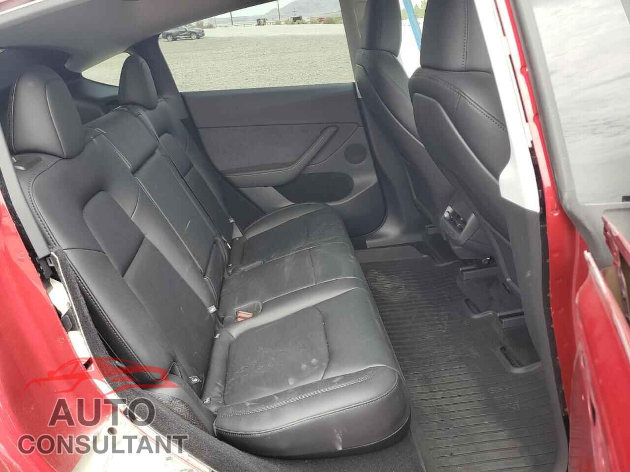 TESLA MODEL Y 2025 - 7SAYGDEEXSF238598