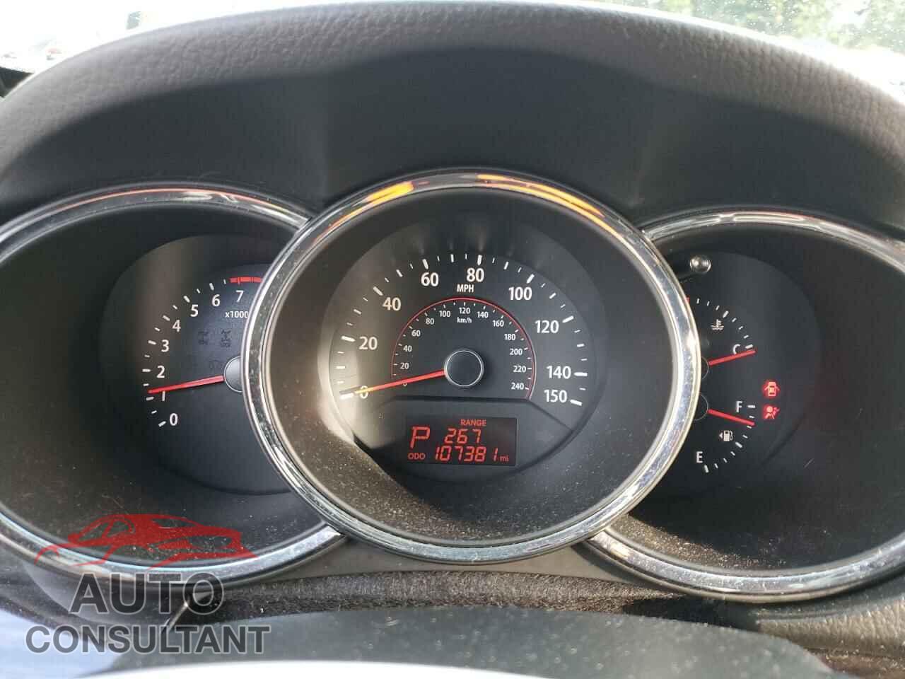 KIA SORENTO 2011 - 5XYKUDA29BG126391