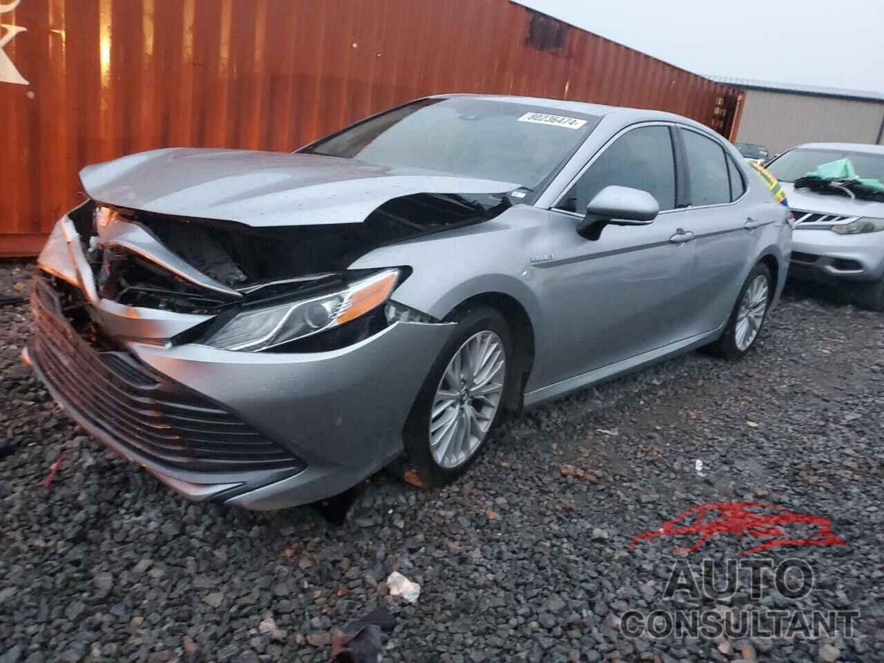 TOYOTA CAMRY 2018 - 4T1B21HK4JU501557