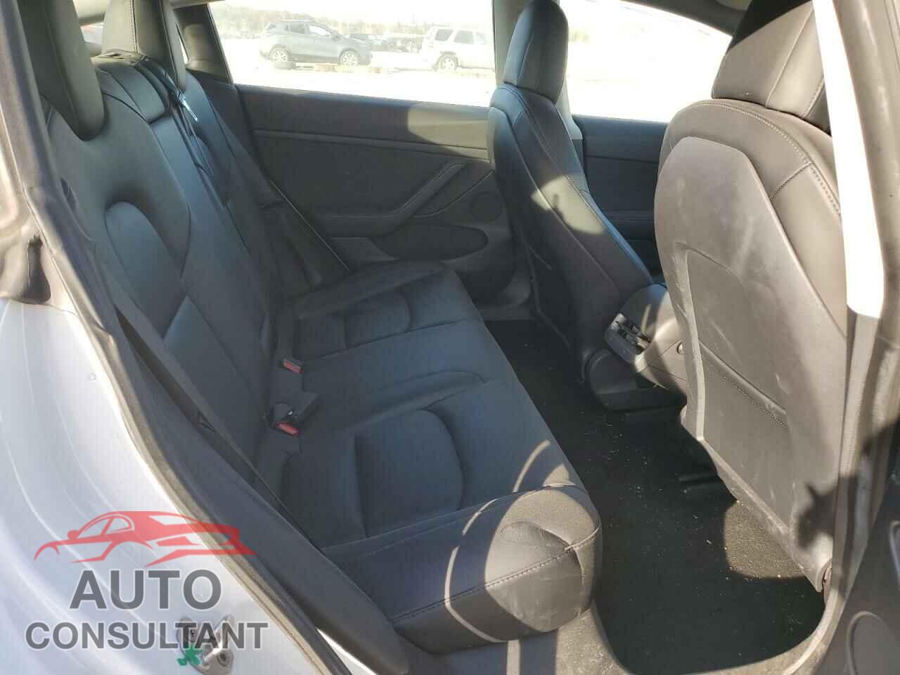 TESLA MODEL 3 2021 - 5YJ3E1EA0MF002117