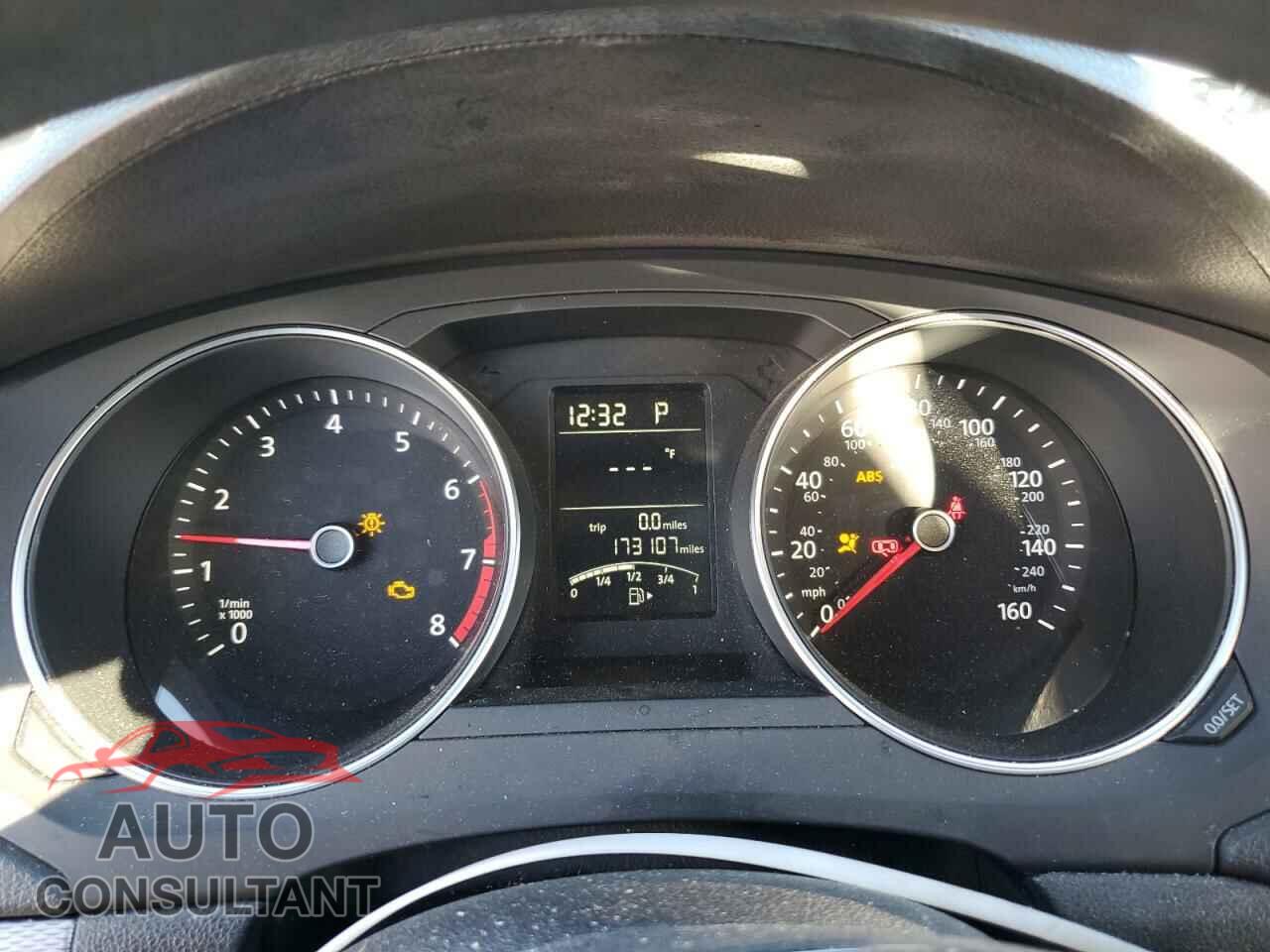 VOLKSWAGEN JETTA 2017 - 3VW2B7AJ3HM370383
