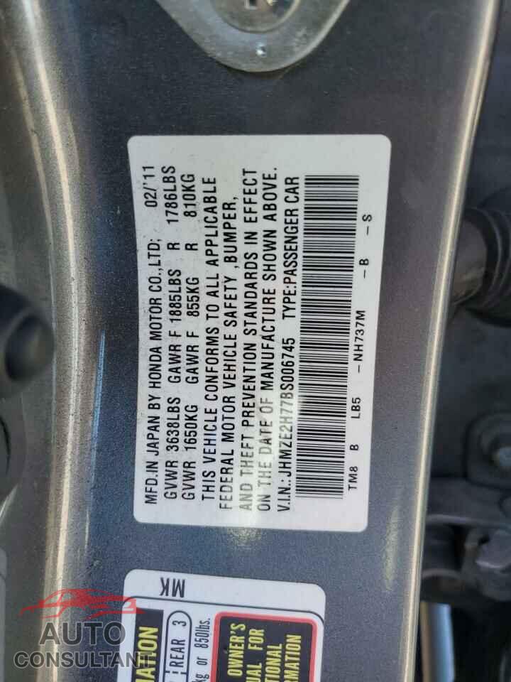 HONDA INSIGHT 2011 - JHMZE2H77BS006745