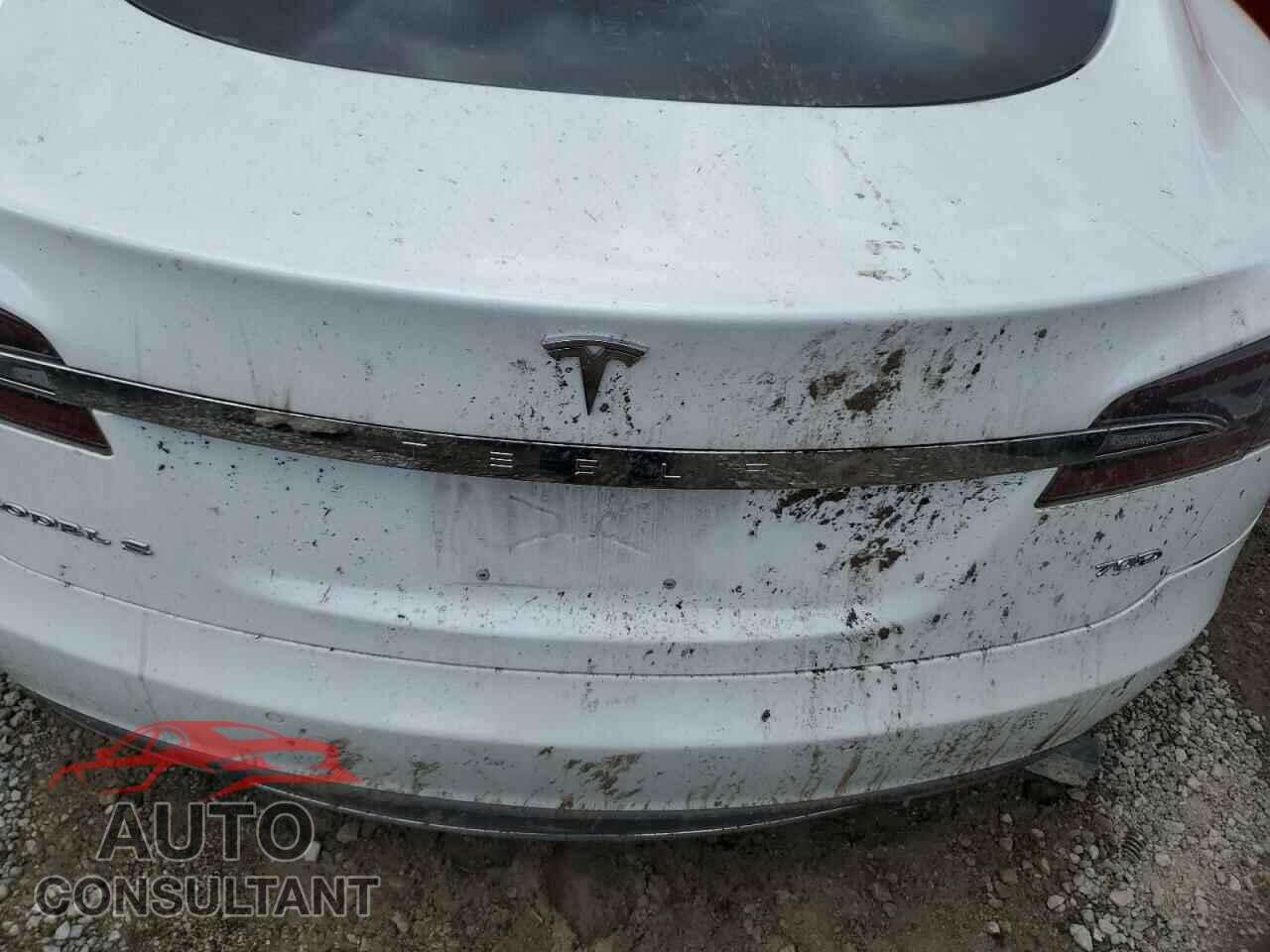 TESLA MODEL S 2015 - 5YJSA1S21FF096032