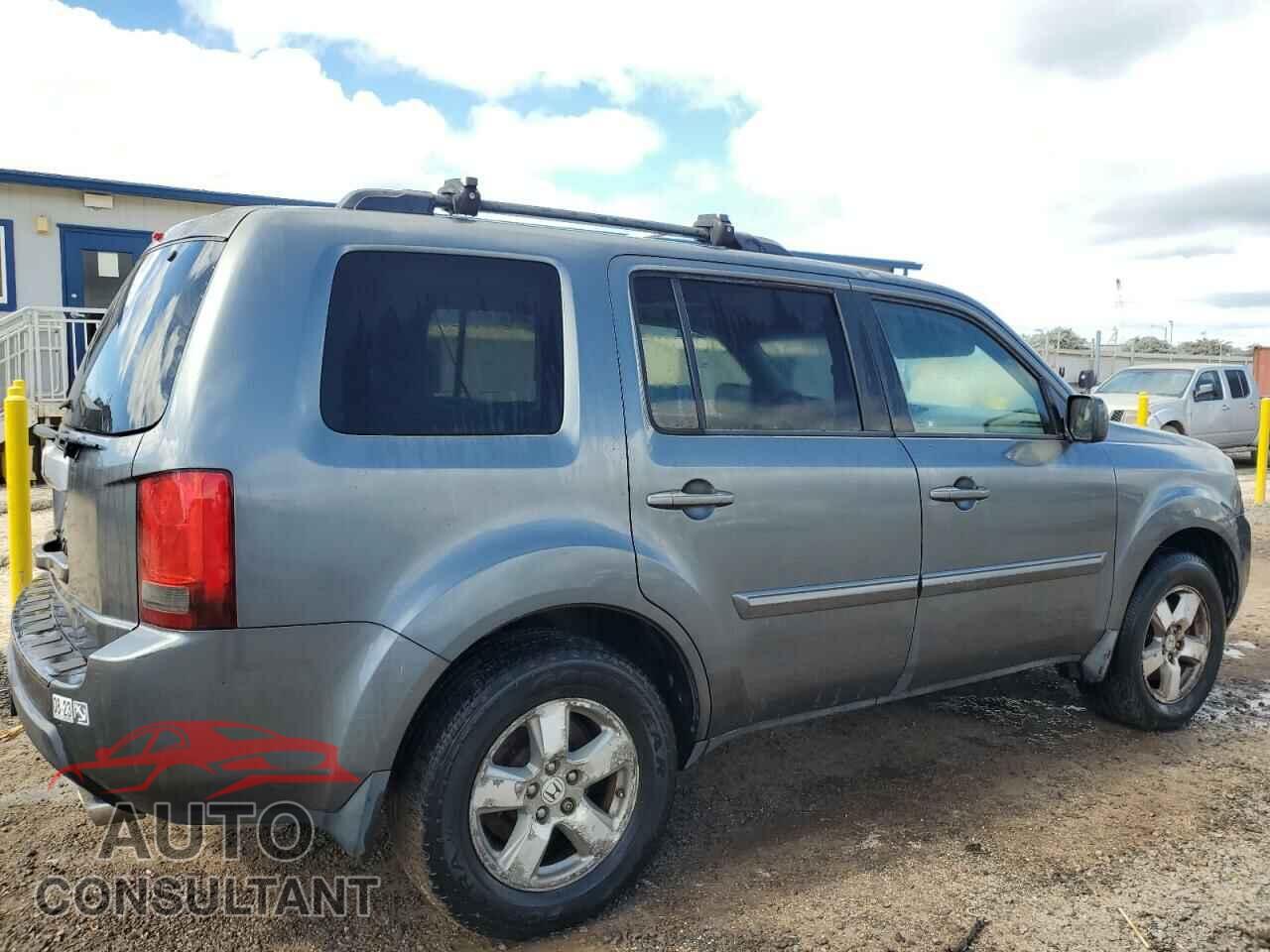 HONDA PILOT 2010 - 5FNYF3H63AB004333