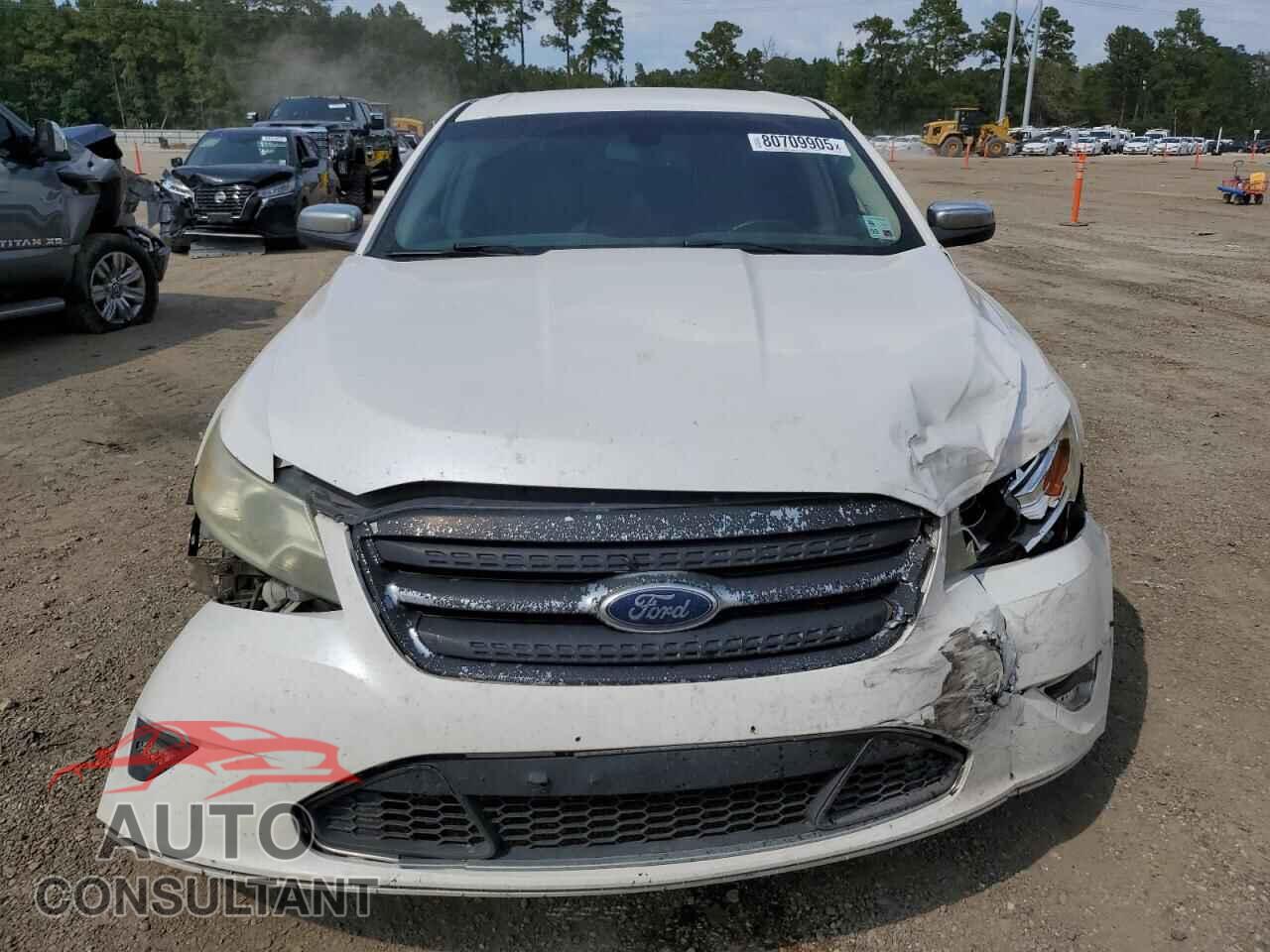 FORD TAURUS 2011 - 1FAHP2FW8BG123146