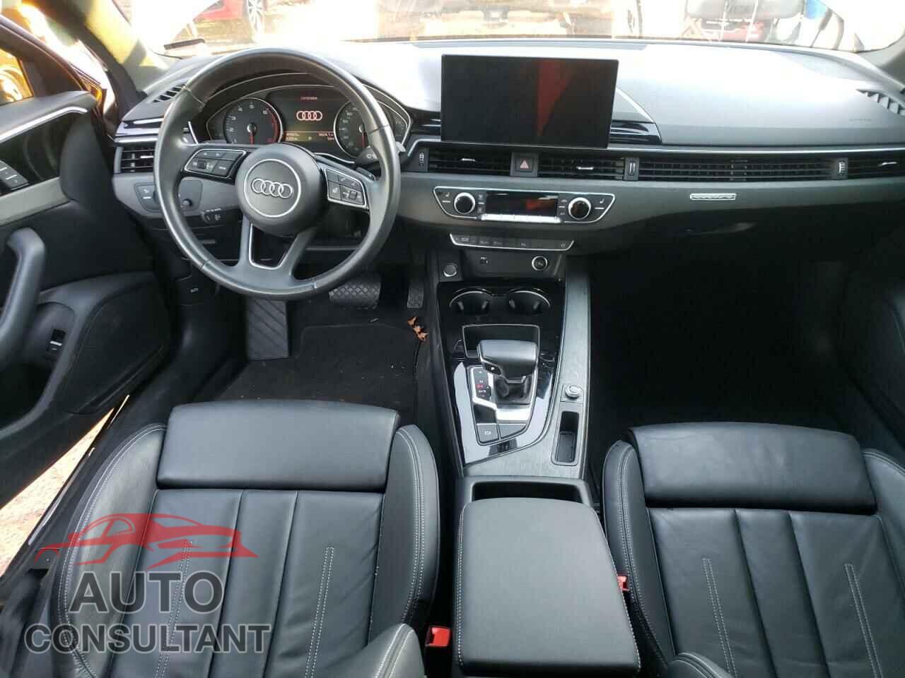 AUDI A4 2021 - WAUDAAF48MA037244
